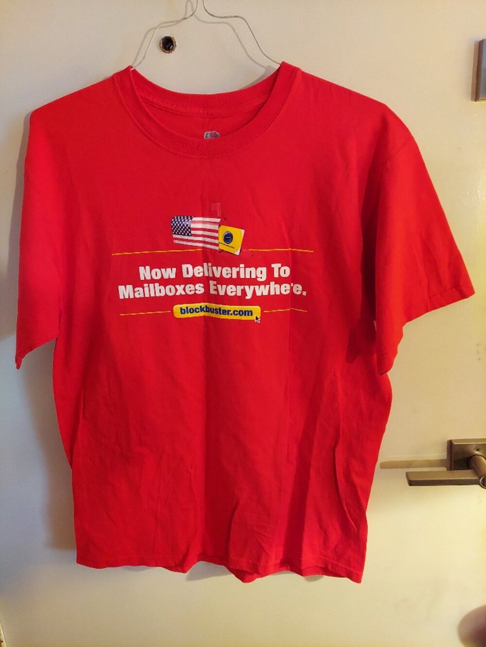 Blockbuster Video red t-shirt, size L, COLLECTIBLE, fruit-of-the-loom